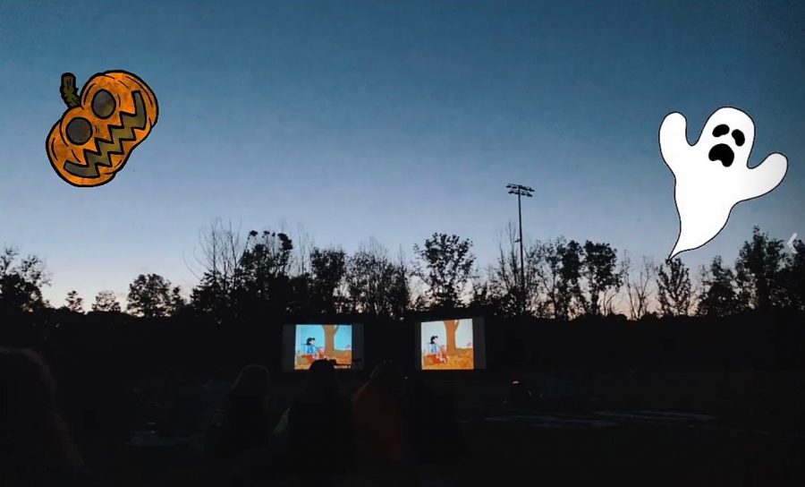 Junior Class Council hosted Outdoor Halloween Movie Night on the turf field Oct. 7.