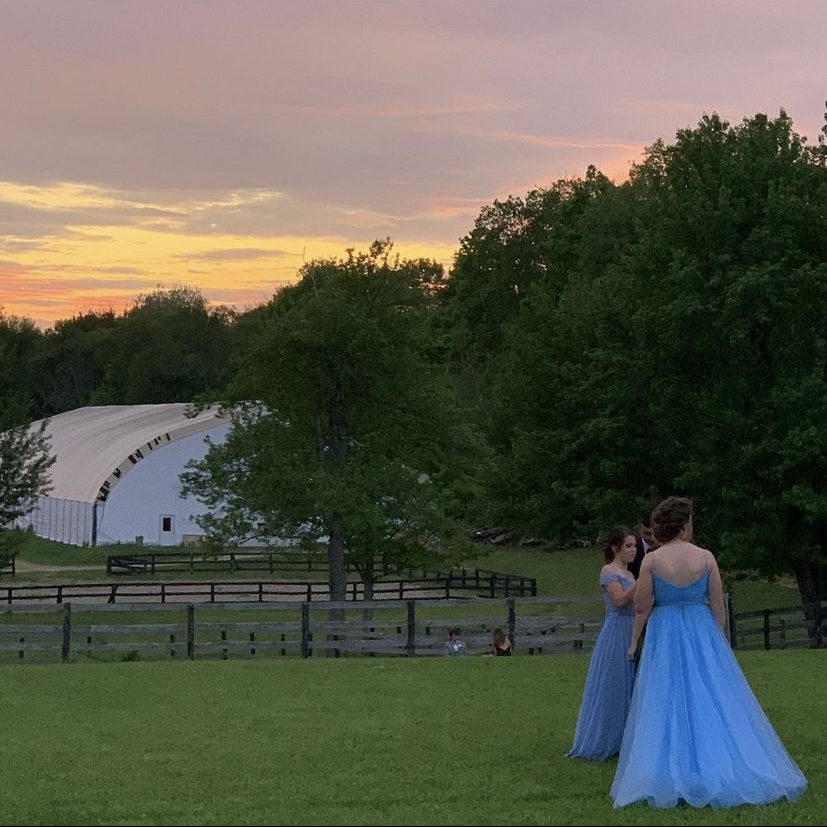 Prom 2021 is given a new look, Cinderella in the field.