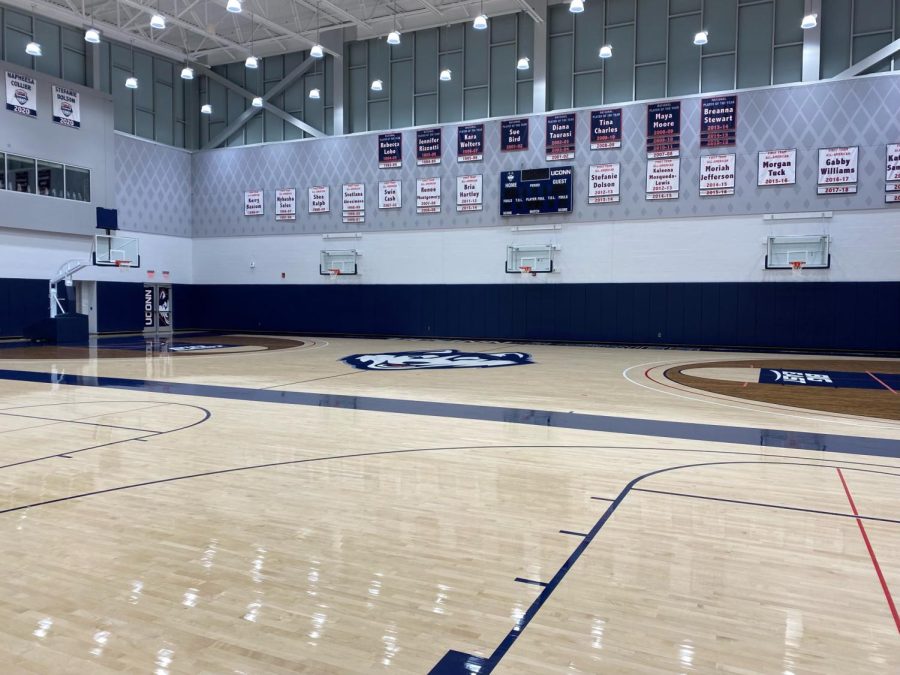 UConn women's basketball team holds first practice