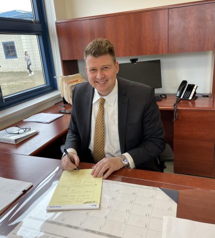 Brian Murphy is the new face of Region 14, becoming the new superintendent on July 1 on 2022. Since then he has made his friendly personality known to all members of the region. 
