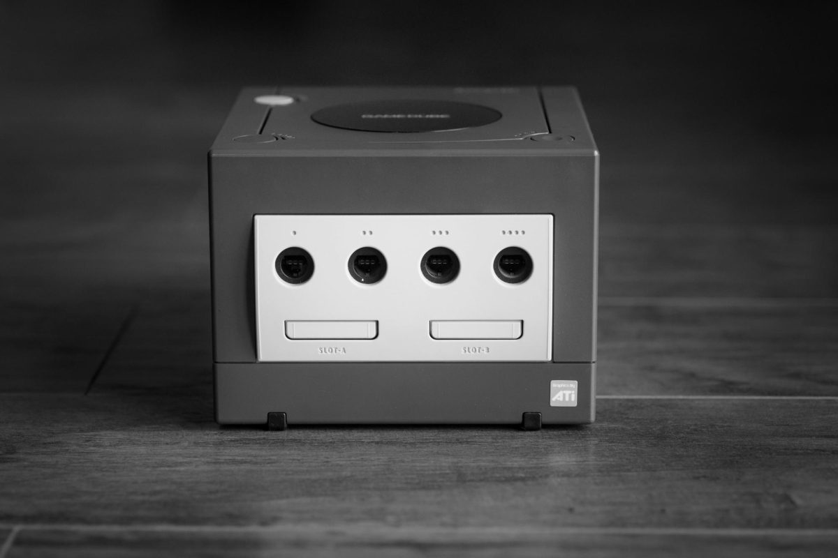 After the success of the Nintendo 64,  Nintendo’s future seemed brighter than ever.  But even after the introduction of Nintendo’s best-selling technology, the late 90s brought a system that failed to live up to its predecessor: the GameCube. 