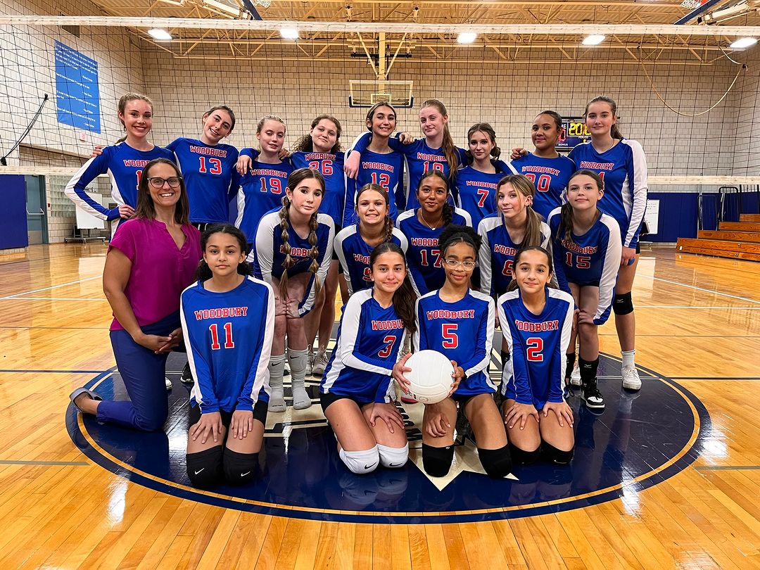 The new Woodbury Middle School volleyball team poses for a team photo prior to its first season as an interscholastic team. (Courtesy of Maria Duncan)