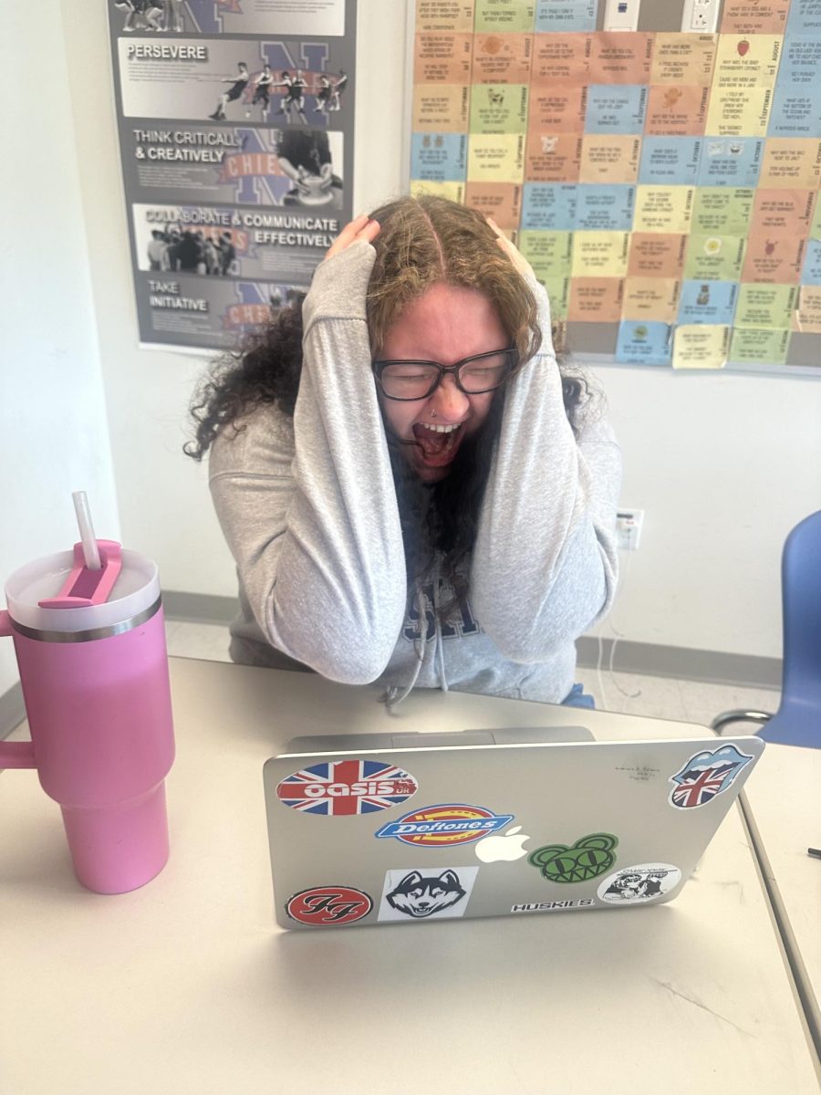 Sophia Lingley is crashing out. (Maya Hines '25)
