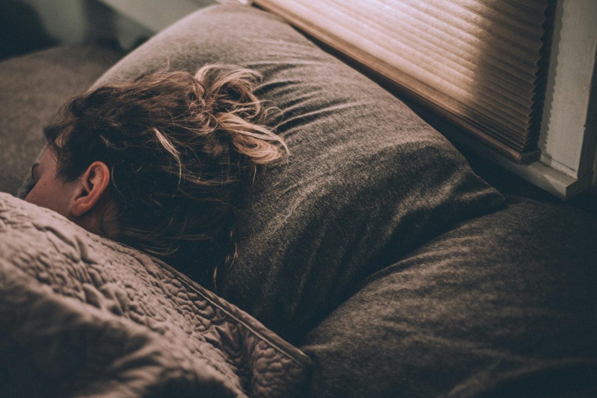Poor sleep habits are correlated with poor academic performance. (Courtesy of Greg Pappas/Unsplash)