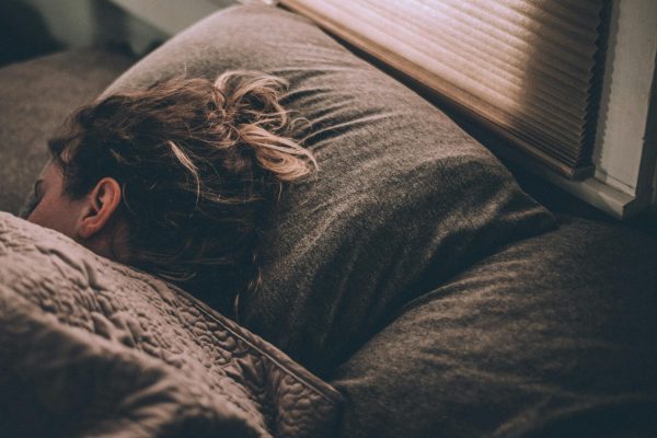 Poor sleep habits are correlated with poor academic performance. (Courtesy of Greg Pappas/Unsplash)